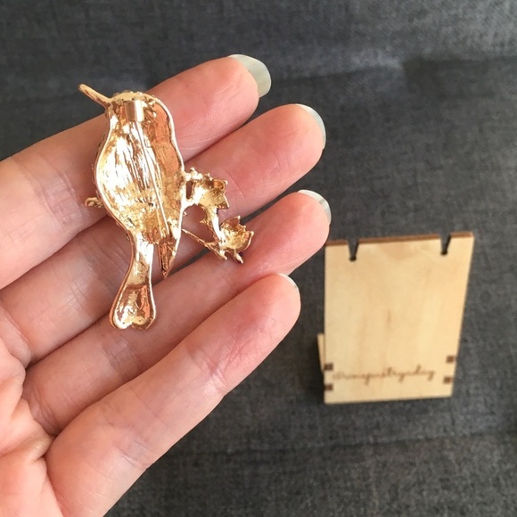 Fashion Rhinestone Hummingbird Brooch, Sparkly, Bling, Gold, Blue - Picture 3 of 17